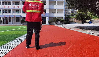 EPDM塑胶跑道与透气型塑胶跑道哪个好？